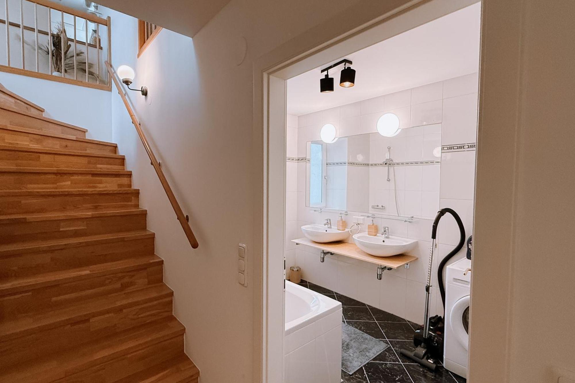 90Qm, 3 Bedrooms, Near Schoenbrunn, Balcony - Axara Housing Βιέννη Εξωτερικό φωτογραφία